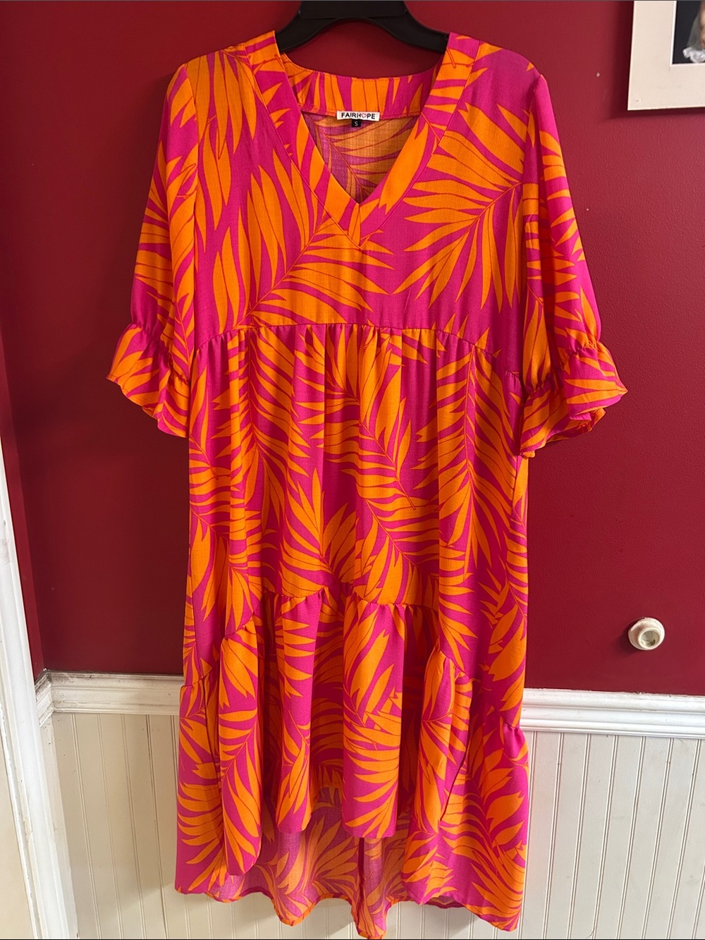 FAIRHOPE Pink & Orange Tropical Leaf Tiered Dress small